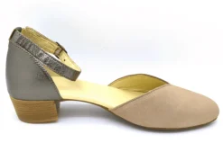 Logi Open Court Shoes