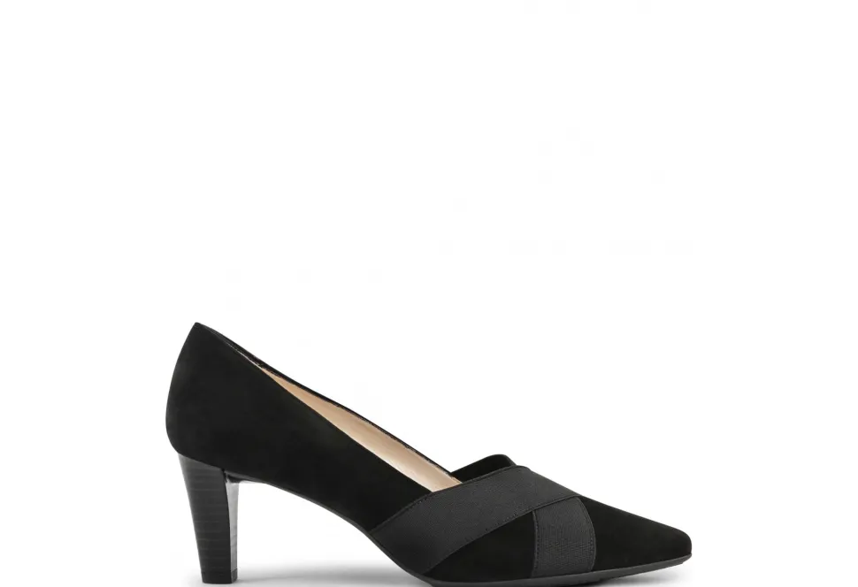 Malana Court Shoe