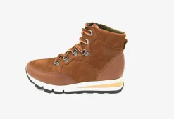 Una Lace Up Ankle Boot